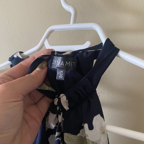 Dynamite dress - Picture 3 of 3